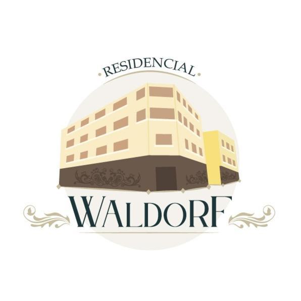 Acomodação com café da manhã  Residencial Waldorf *